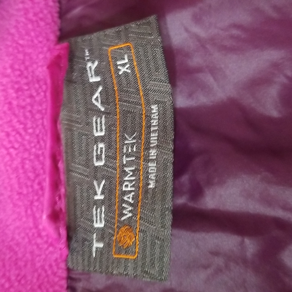 Coat. NEW. - Picture 2 of 4